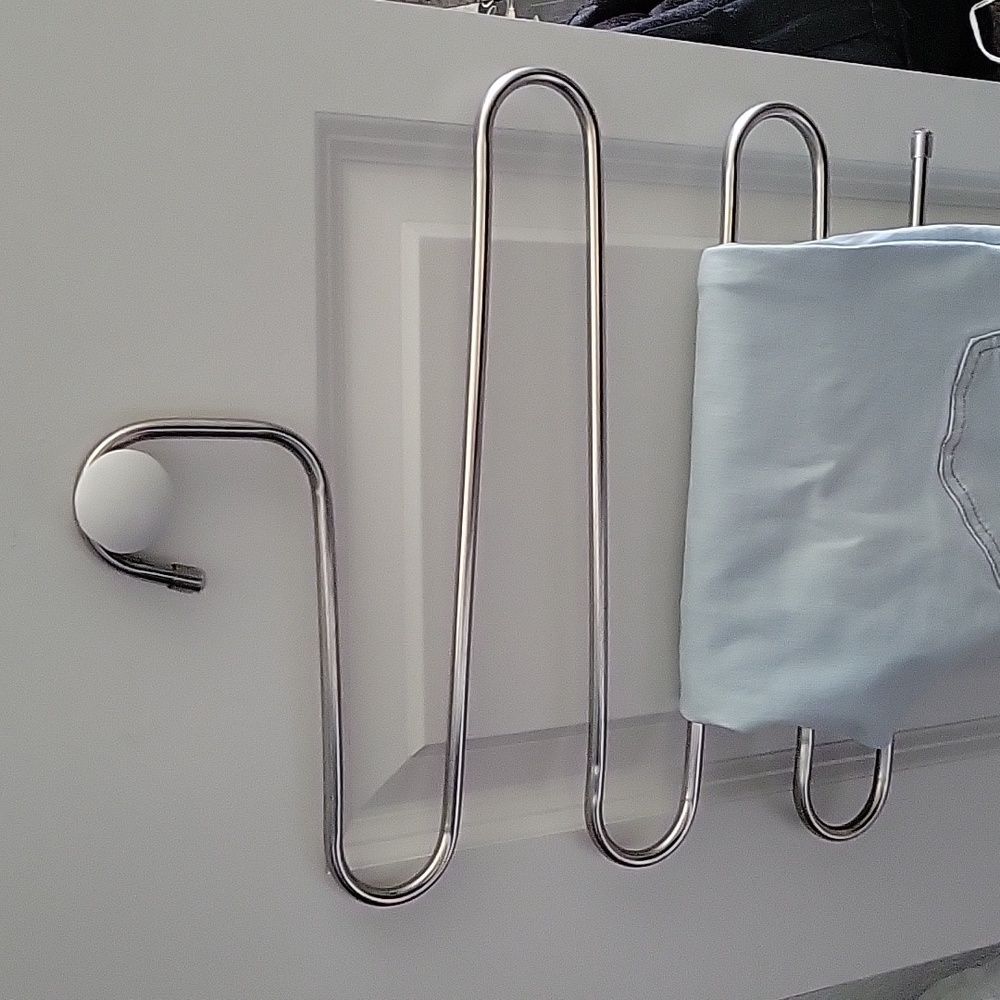 Metal pants hangers